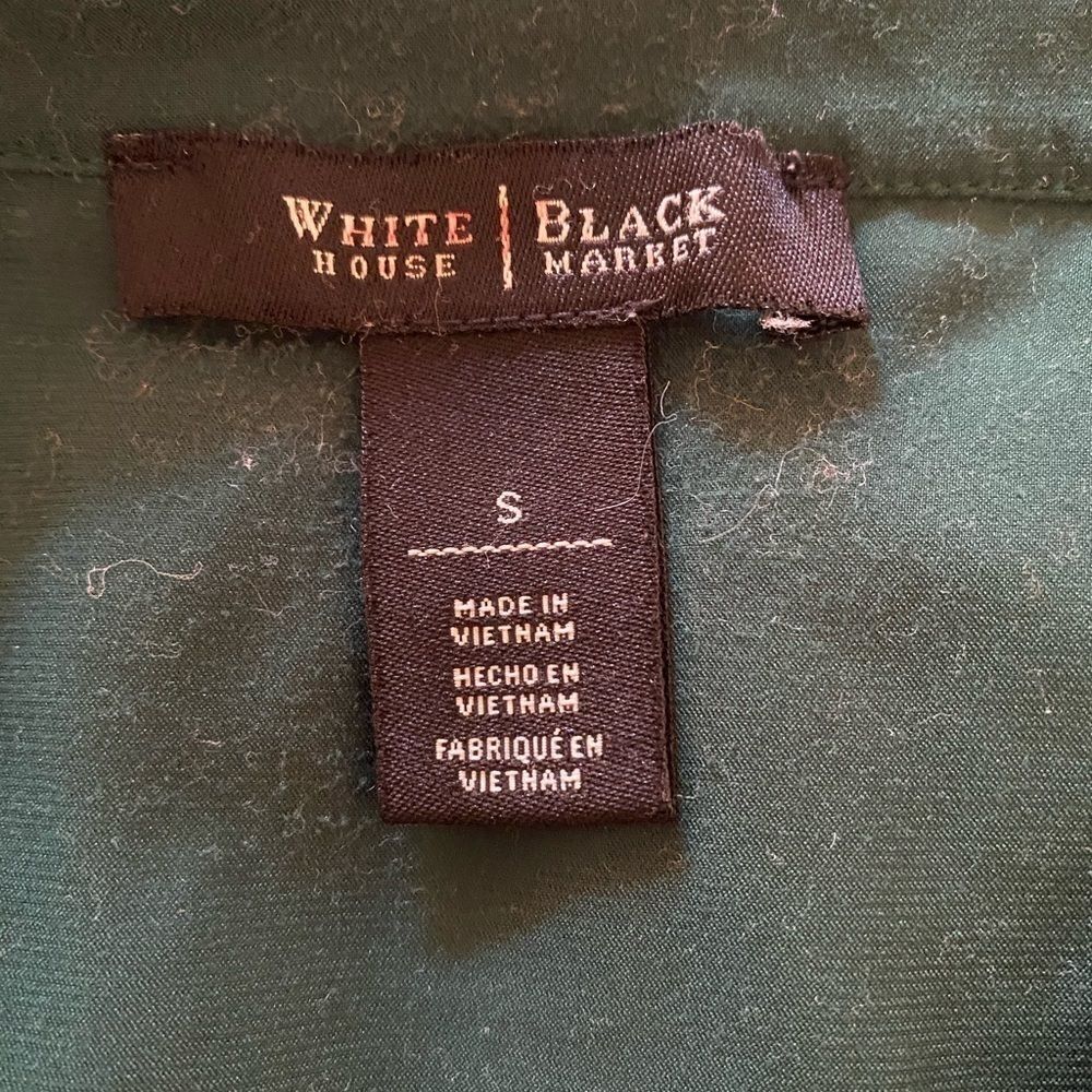 White House Black Market, emerald green blouse - Picture 4 of 7